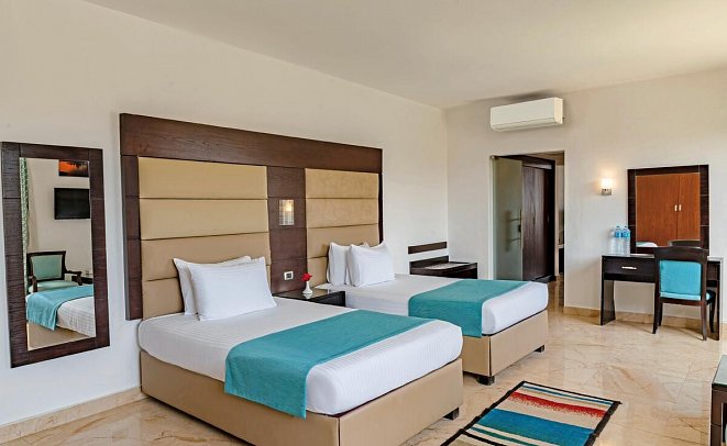 Blend Elphistone Resort
