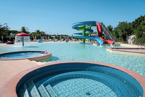 La Risacca Family Collection