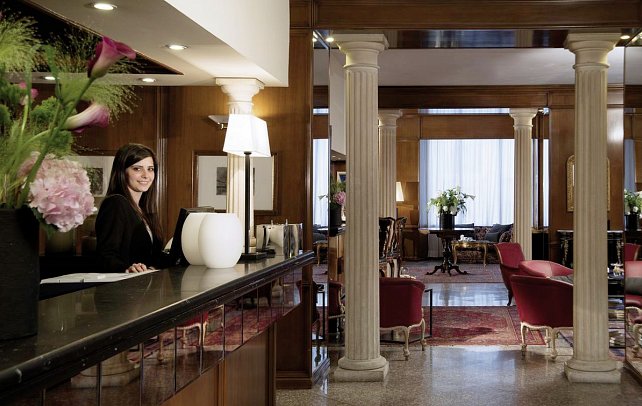 Hotel Colonna Palace