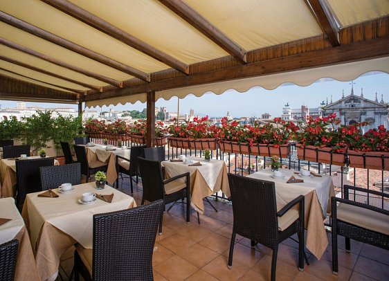 Hotel Colonna Palace