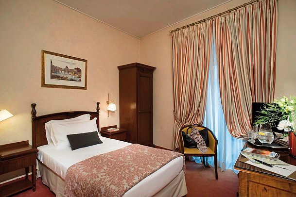 Hotel Colonna Palace - Wohnbeispiel Einzelzimmer (Zimmercodierung EB1)