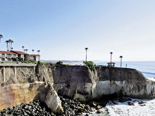 Shore Cliff Hotel
