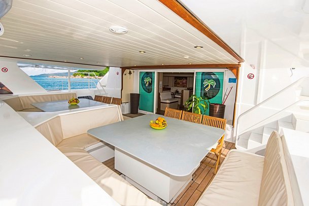 Segeltörn Cocktail Praslin (ab Mahé/bis Praslin) - Cockpit (Le Gauguin)