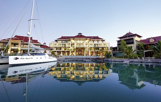 Eden Bleu Hotel