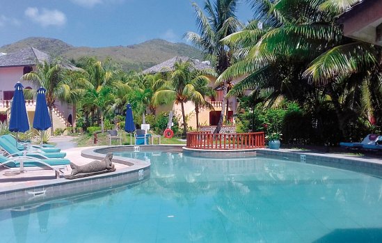 Castello Beach Hotel