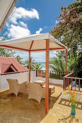 Village du Pecheur - Wohnbeispiel Beachfront Terrace Suite (Zimmercodierungen WBM & WHM)