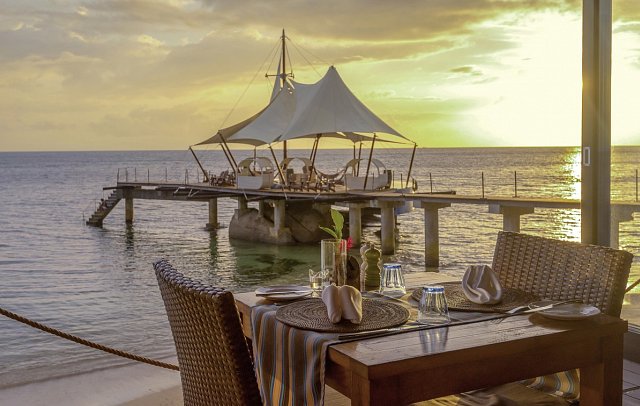 Coco de Mer & Black Parrot Suites