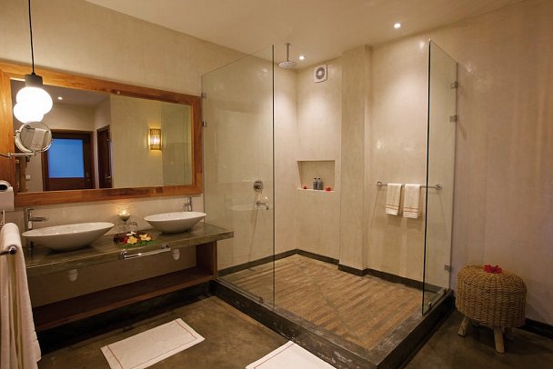 Les Lauriers Eco Hotel & Restaurant - Beispiel Bad Family Room (Zimmercodierung FB3)