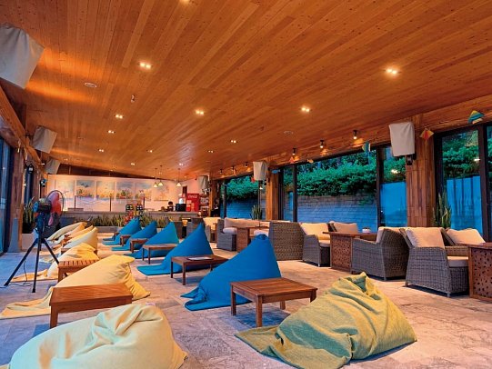 The Cliff Resort & Residences