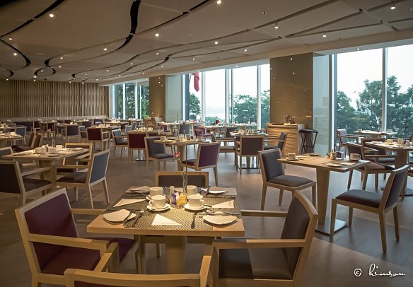 Liberty Central Saigon Riverside