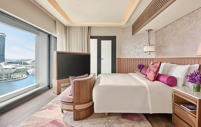 Mandarin Oriental, Singapore - Sea View Suite Bedroom