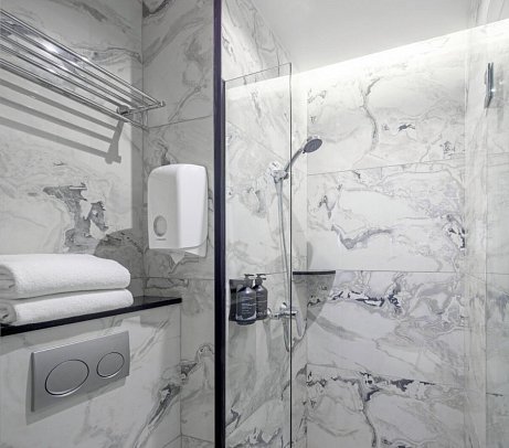 Hotel Mi Rochor - Badbeispiel Superior Queen
