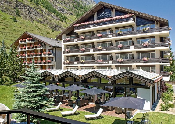 Le Mirabeau Resort & Spa