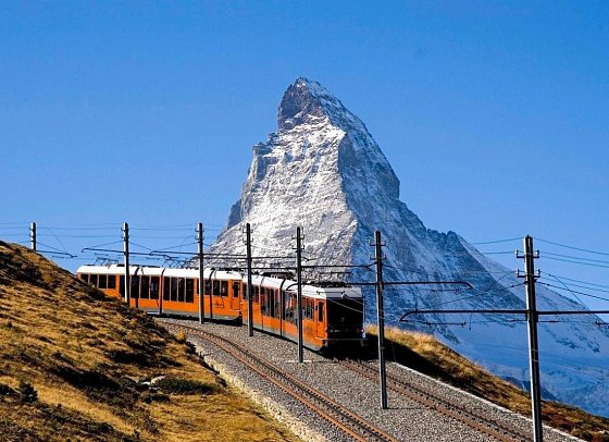 Erlebnisreise Oberwallis - Matterhorn und Aletschgletscher - Gornergrat Bahn mit Matterhorn