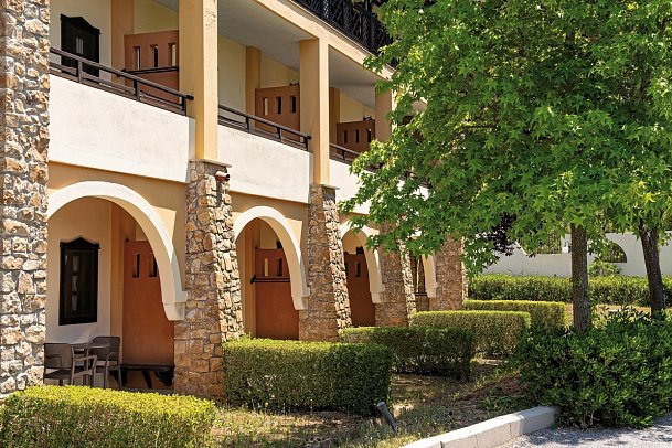 Simantro Resort