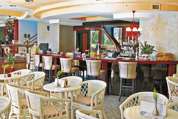 Mediterranean Resort Hotel