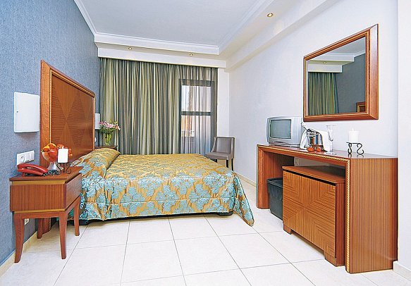 Mediterranean Resort Hotel - Wohnbeispiel Zimmer