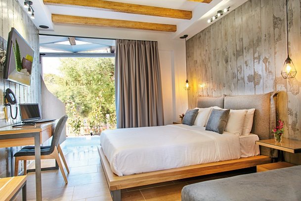 Royal Hotel and Suites - Wohnbeispiel Juniorsuite Privatpool (Zimmercodierung J1R)