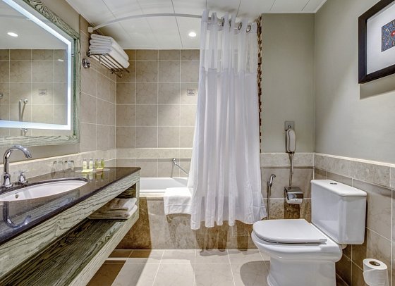 Hilton Salalah Resort - Beispiel Bad