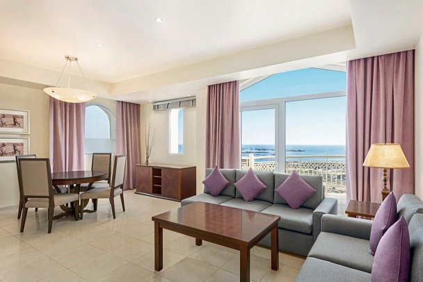 Wyndham Garden Salalah Mirbat - Wohnbeispiel Suite (Zimmercodierung WB1)