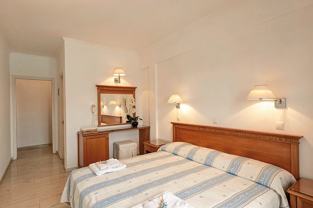 Olympia Beach - Wohnbeispiel Doppelzimmer Meerblick (Zimmercodierung D1M)