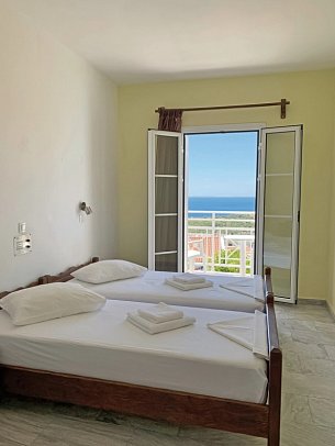 Mykali Hotel - Wohnbeispiel Doppelzimmer Meerblick (Zimmercodierung D1M)