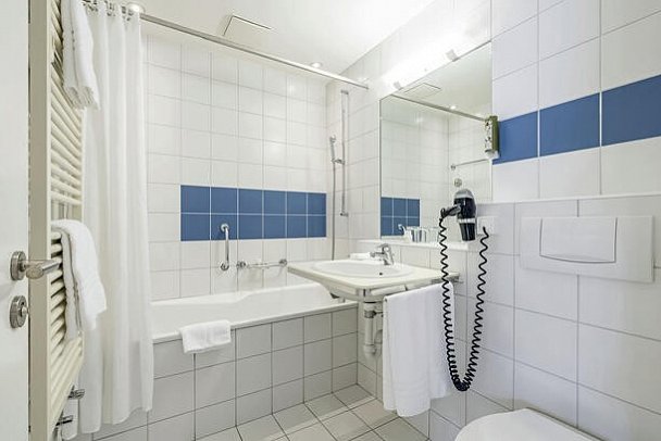 Hotel Laudinella - Wohnbeispiel Familienzimmer (Zimmercodierung FB1)