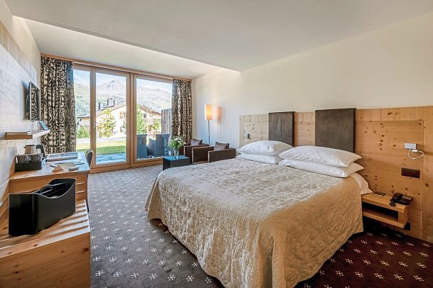 Nira Alpina - Wohnbeispiel Doppelzimmer Garten (Zimmercodierung DB1)