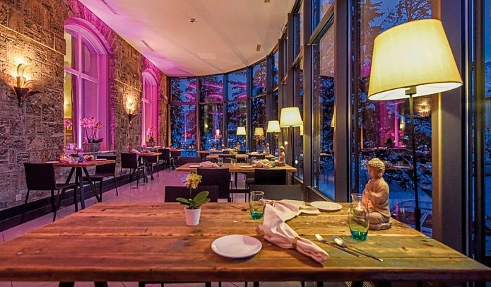 Cresta Palace - ASIA 75