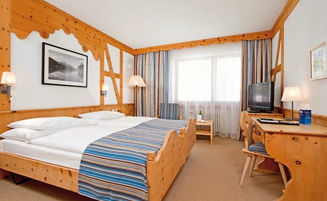 Hotel Edelweiss - Wohnbeispiel Doppelzimmer Bestpreis (Zimmercodierung DE1)