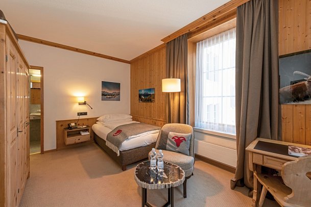 Hotel Edelweiss - Wohnbeispiel Einzelzimmer (Zimmercodierung EB1)