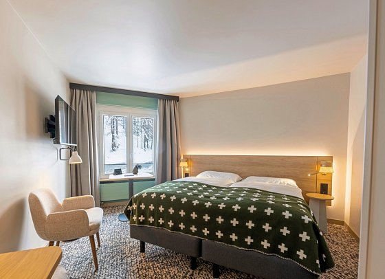 Schweizerhof Sils Maria, a Faern Collection Hotel - Wohnbeispiel Alpines Panorama Doppelzimmer (Zimmercodierung DB2)