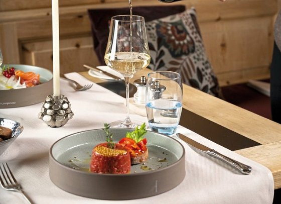 Schweizerhof Sils Maria, a Faern Collection Hotel - Restaurant Arvenstube