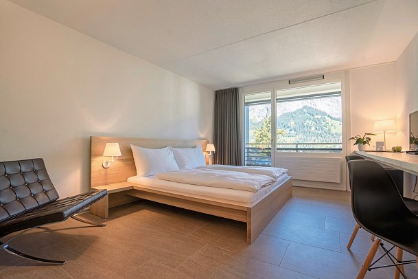 Hotel Des Alpes - Wohnbeispiel Doppelzimmer Superior (Zimmercodierung DS1)