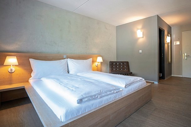 Hotel Des Alpes - Wohnbeispiel Doppelzimmer Superior (Zimmercodierung DS1)