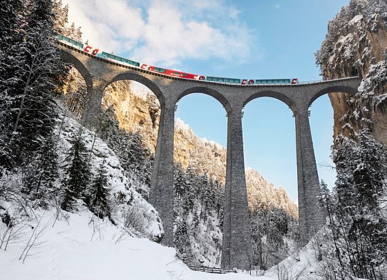 Bernina- und Glacier Express Graubünden - Landwasserviadukt