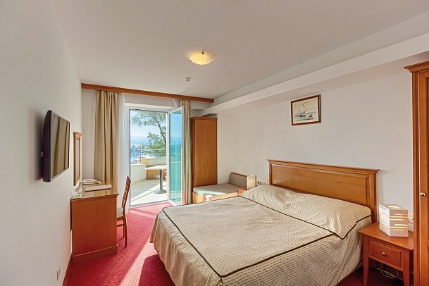 Villa Dvor - Wohnbeispiel Doppelzimmer Executive Meerblick (Zimmercodierung DTM)