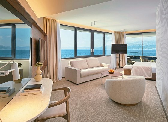 Grand Hotel View - Wohnbeispiel Bay Suite Meerblick (Zimmercodierung WBM)