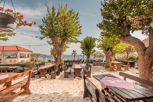 Amadria Park Camping Trogir (by Happy Camp)