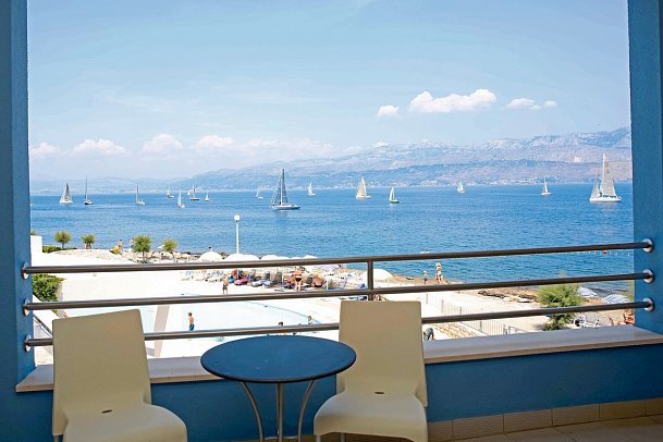 Pastura - Beispiel Balkon Familienzimmer Meerblick (Zimmercodierung FBM)