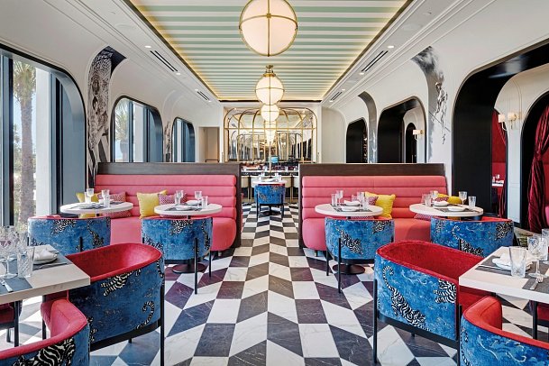 Cirque St. Armands Beachside