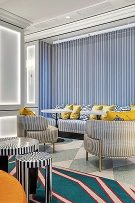 Cirque St. Armands Beachside