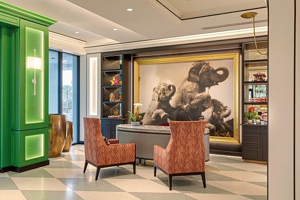 Cirque St. Armands Beachside