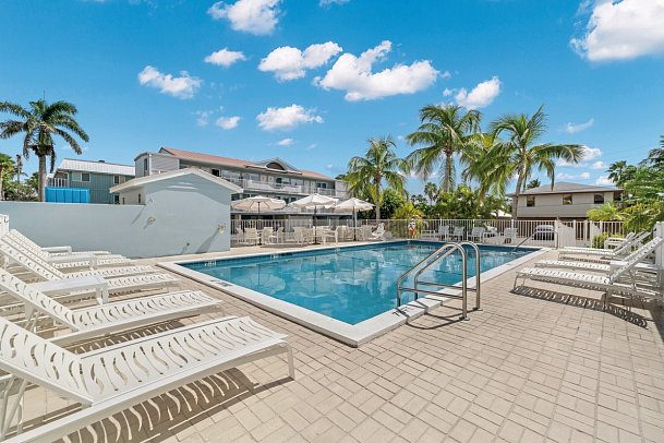 Silver Surf Gulf Beach Resort