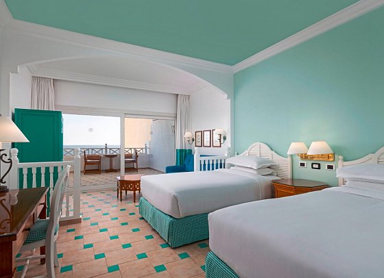 Sheraton Sharm Hotel, Resort, Villas & Spa - Wohnbeispiel Doppelzimmer Superior Meerblick (Zimmercodierung DSM)