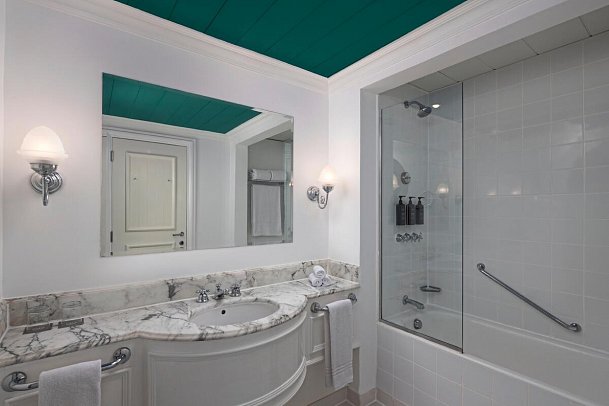 Sheraton Sharms Hotel, Resort, Villas & Spa - Beispiel Bad (Zimmercodierungen DGG, DCG, DGM, DSM, FBG, FBM & FSM)