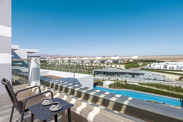 Rixos Radamis Sharm El Sheikh - Beispiel Balkon Doppelzimmer Superior Meerseite (Zimmercodierungen DSC & DCO)