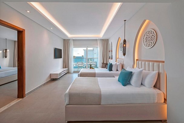 SUNRISE Remal Beach Resort - Wohnbeispiel Suite Familie seitl. Meerblick (Zimmercodierung WIN)