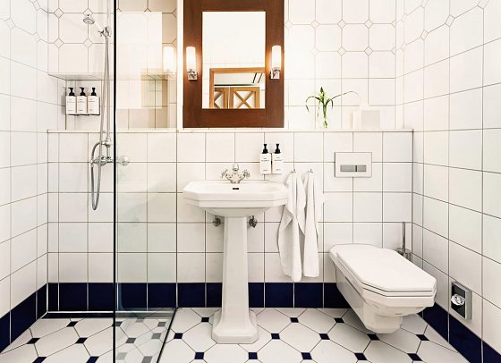Hotel J - Wohnbeispiel Doppelzimmer Standard (Zimmercodierung DG1)