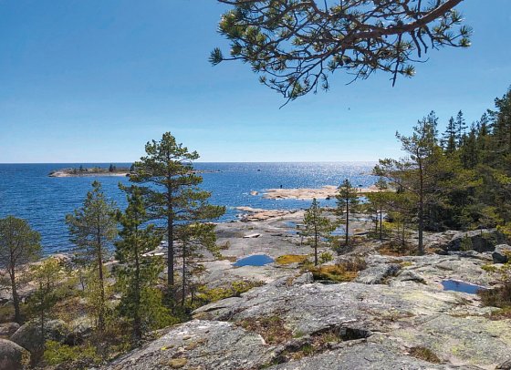 Natur pur – Nordschwedens Traumstraßen - Norrmjole Felsstrand Umea